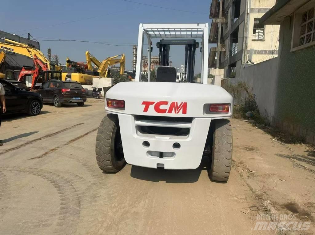 TCM FD 100 Z8 Teleskopski viljuškari