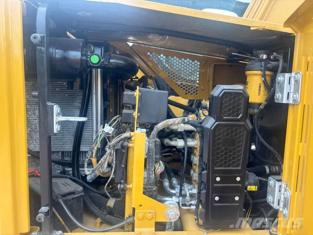 CAT 310 Bageri guseničari