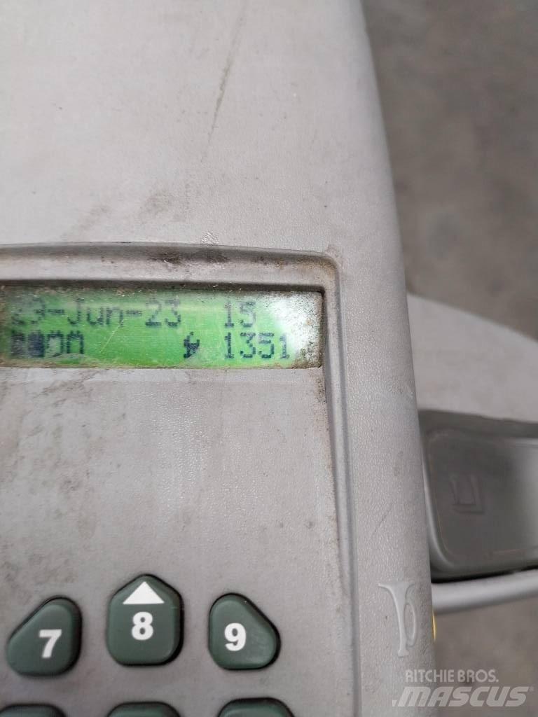 UniCarriers PLL 200 Nisko podizni električni viljuškar