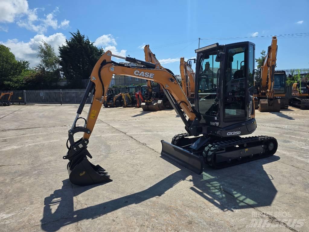 CASE CX25D Mini bageri < 7t