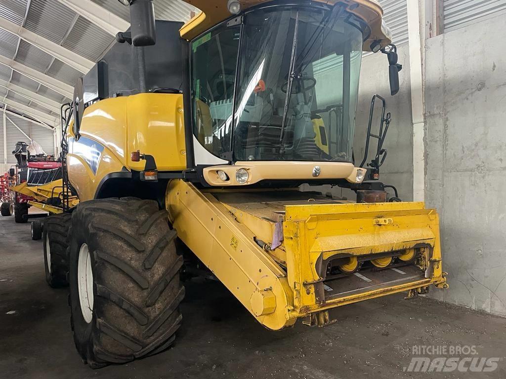 New Holland CX 820 Kombajni