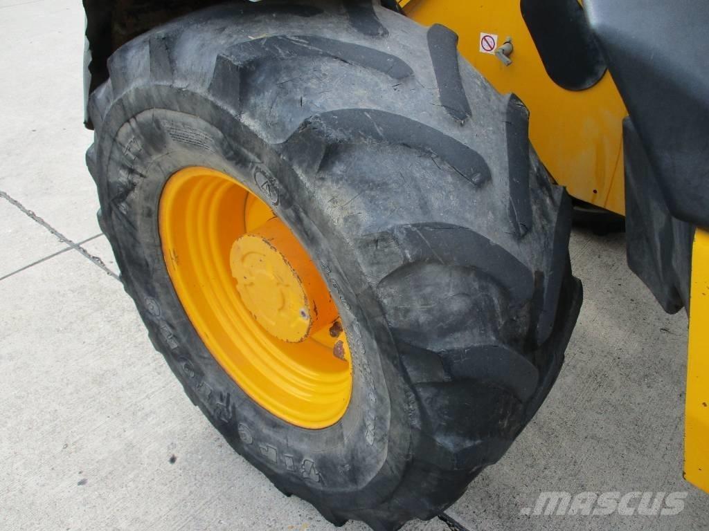 JCB 526 S (628) Teleskopski viljuškari
