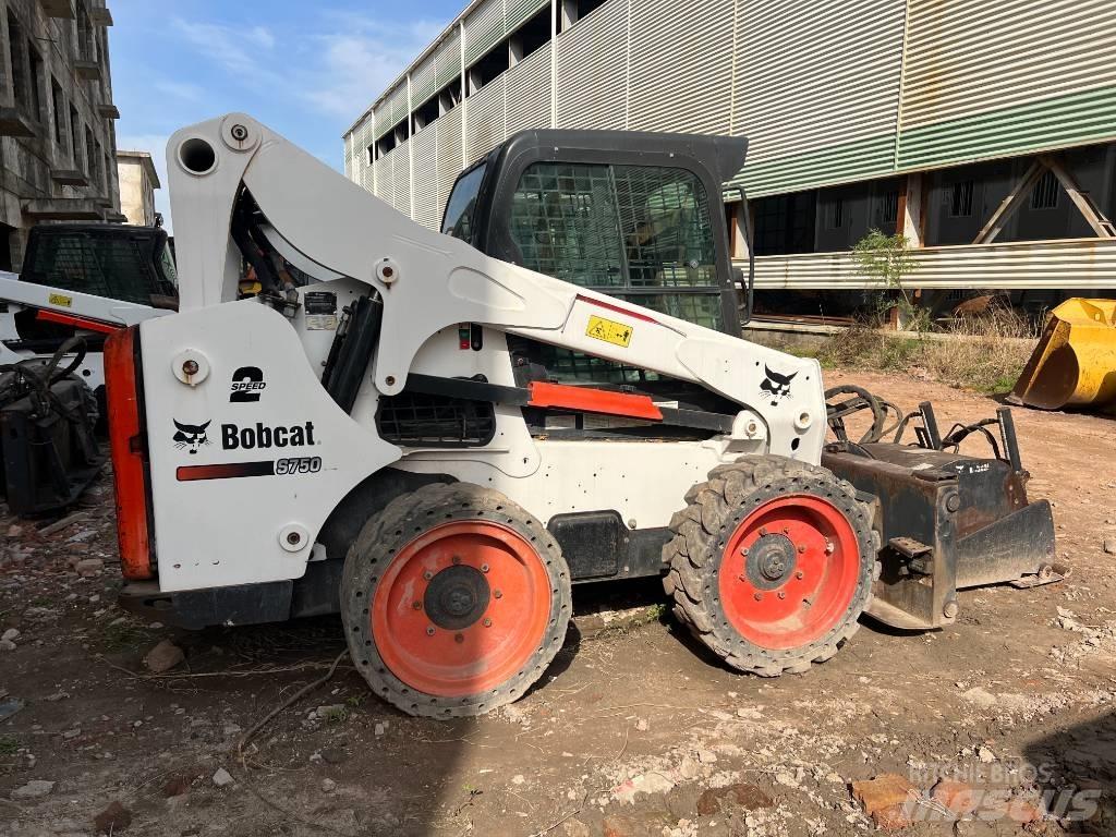 Bobcat S750 Skid steer mini utovarivači