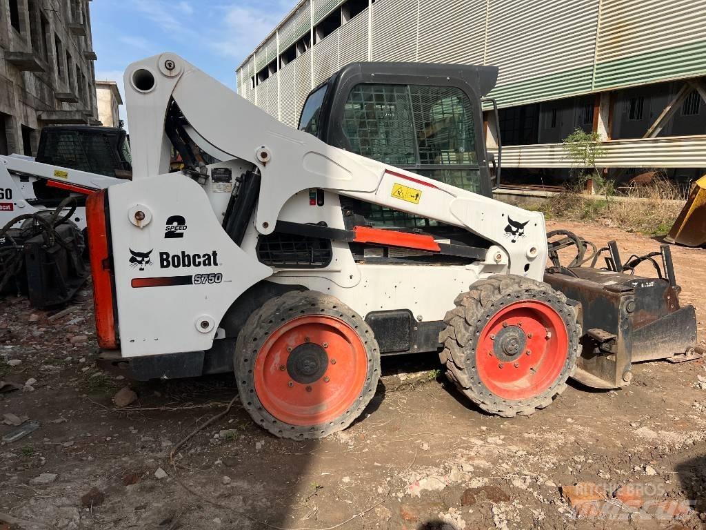 Bobcat S750 Skid steer mini utovarivači