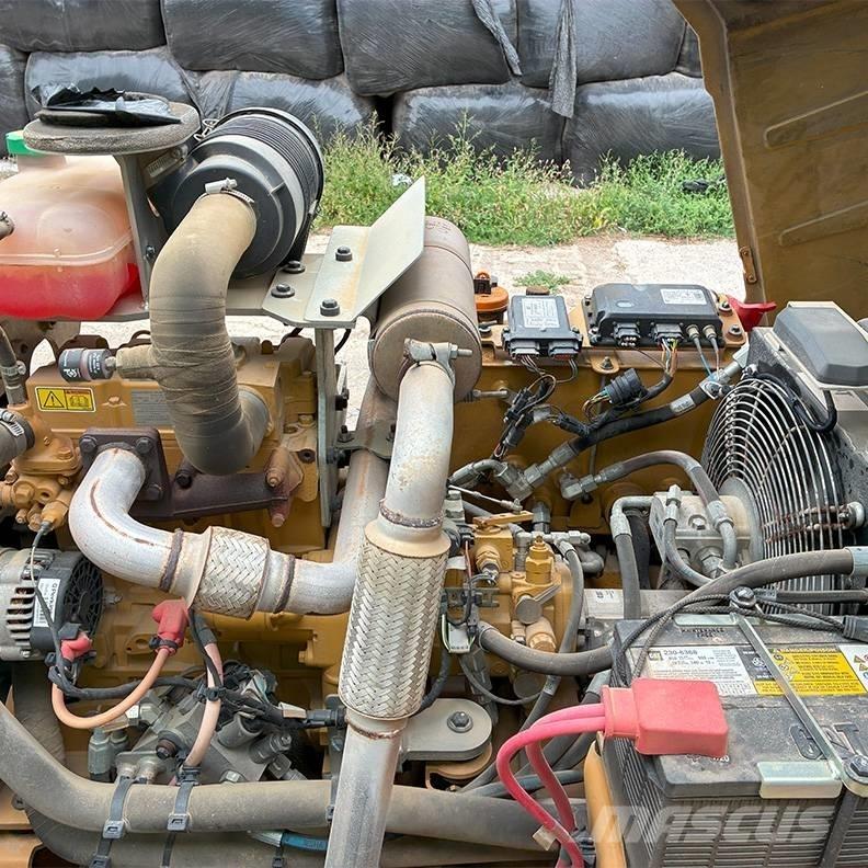 CAT CB 2.7 Valjci sa duplim bubnjem