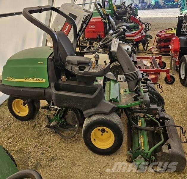 John Deere 2500 A Kosilice za zelenilo