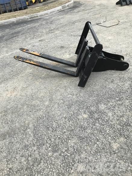  13T PALLET FORK Ostalo za građevinarstvo