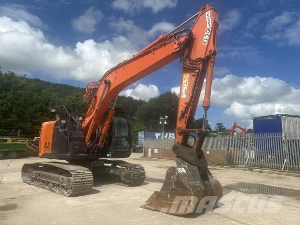 Hitachi ZX225 Bageri guseničari