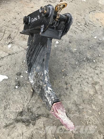  RIPPER TOOTH JCB 3CX Kašike / Korpe