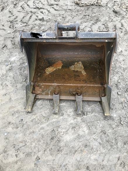  WHITES ZX26 24 Kašike / Korpe