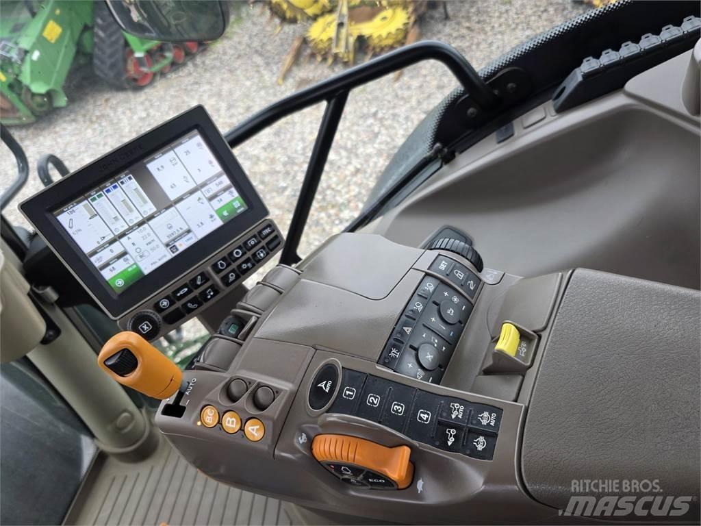 John Deere 6215R Traktori