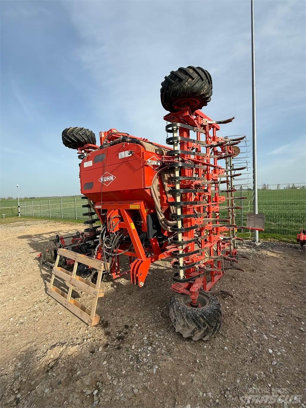 Kuhn MEGANT 600 Viljuškari - ostalo