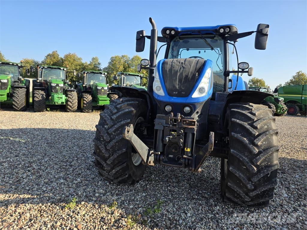 New Holland T7.215S Traktori