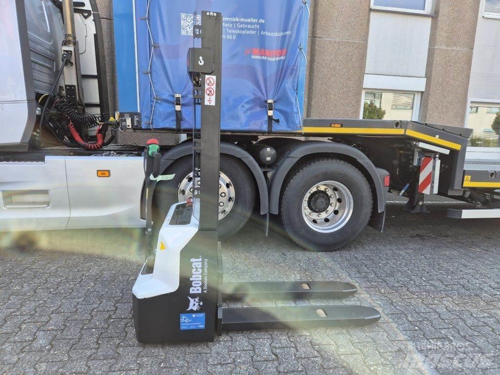 Bobcat LSM12N Ručni električni viljuškar