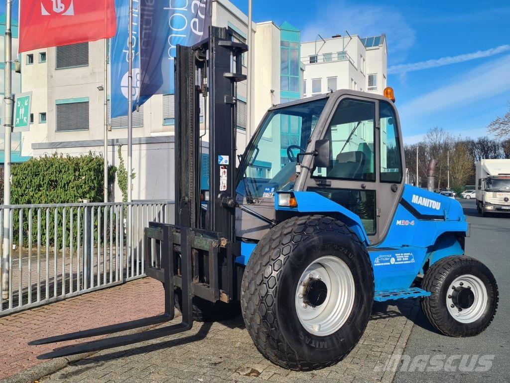 Manitou M 30.4 Vanterenski viljuškar