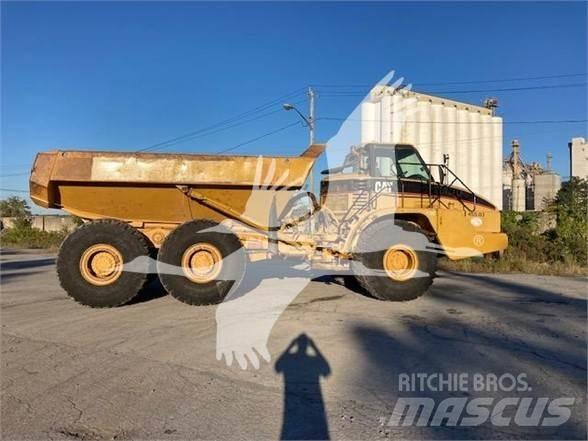 CAT 740 Zglobni damperi