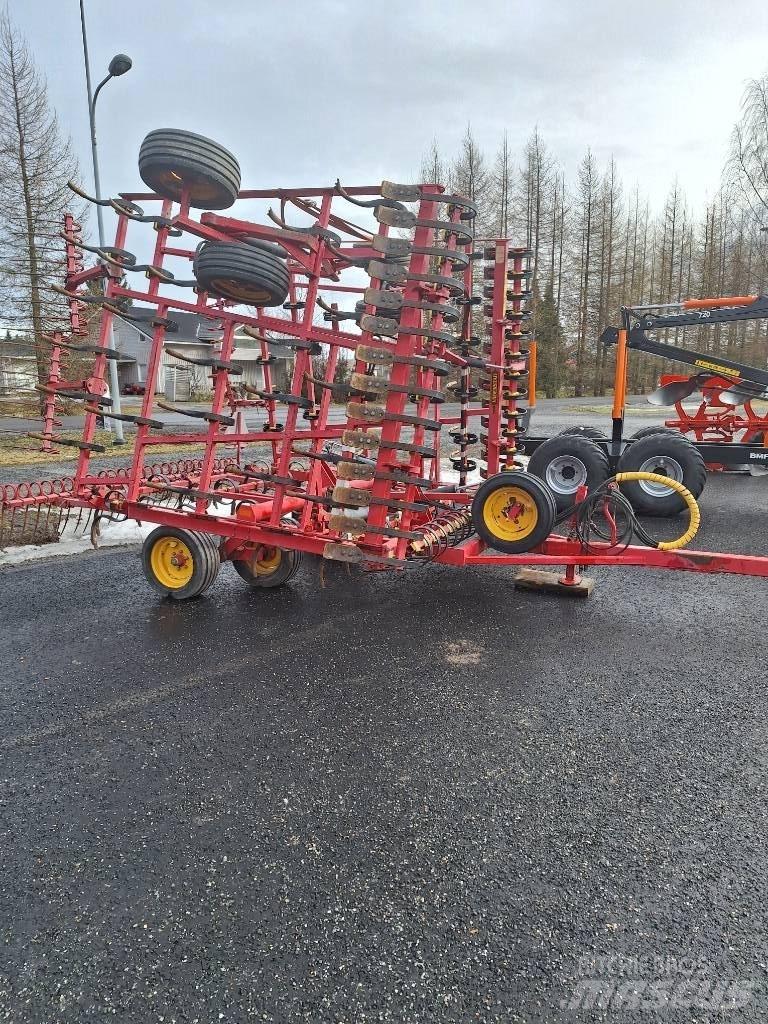 Väderstad NZE 700 Drljače