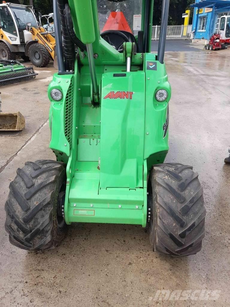 Avant 640i Skid steer mini utovarivači