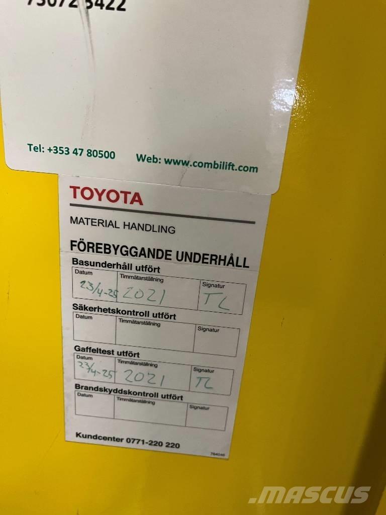 Combilift C3000STE Viljuškari sa 4-stranskim dohvatom