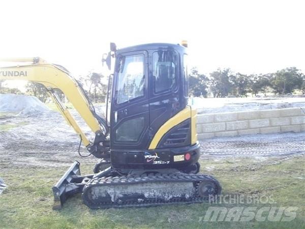 Hyundai R35Z-7 Mini bageri < 7t