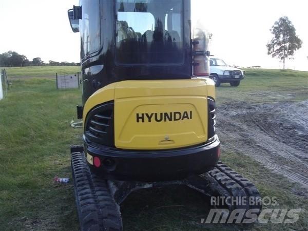 Hyundai R35Z-7 Mini bageri < 7t