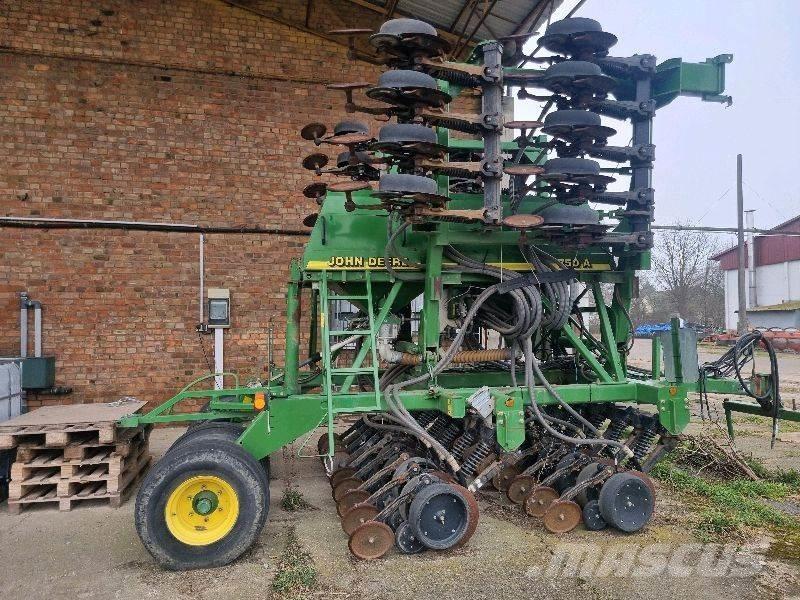 John Deere 750 A Sejačice
