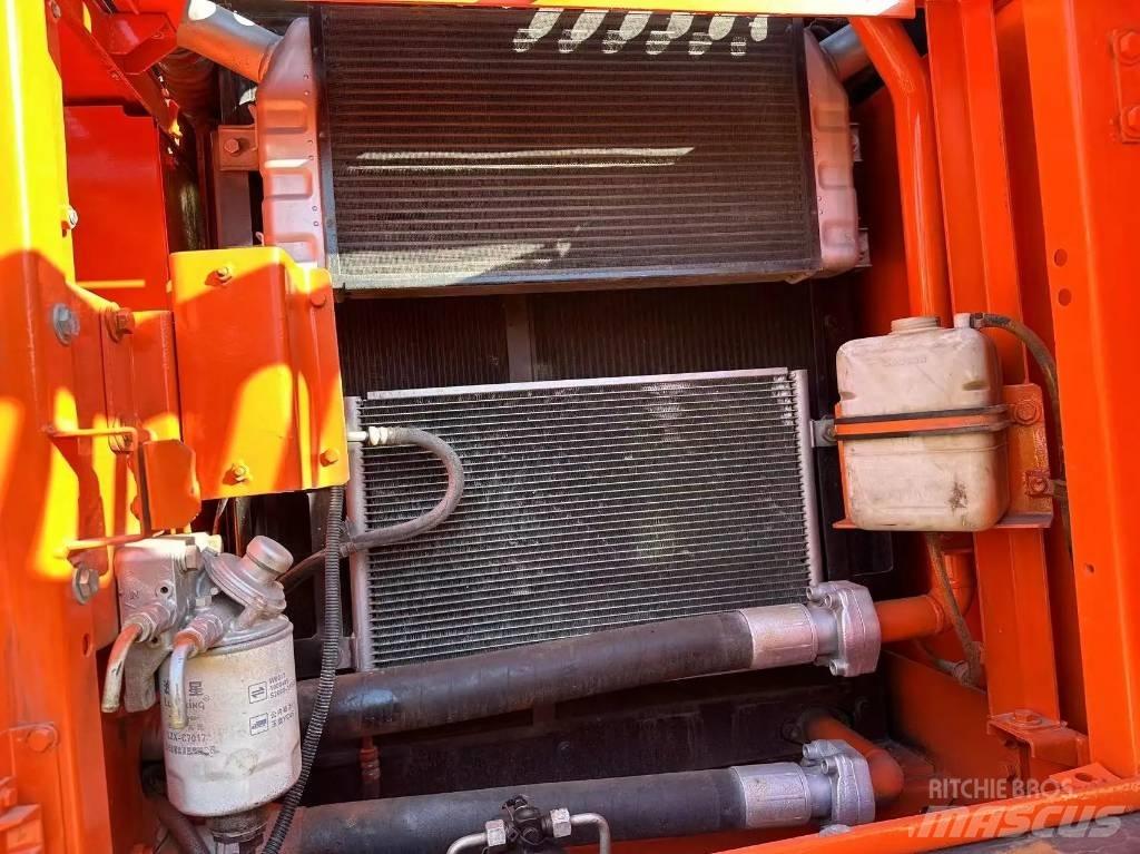 Doosan DX 225 LC Mini bageri < 7t