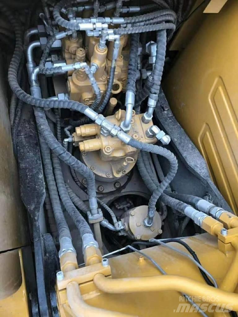 Sany SY 135 C Bageri guseničari