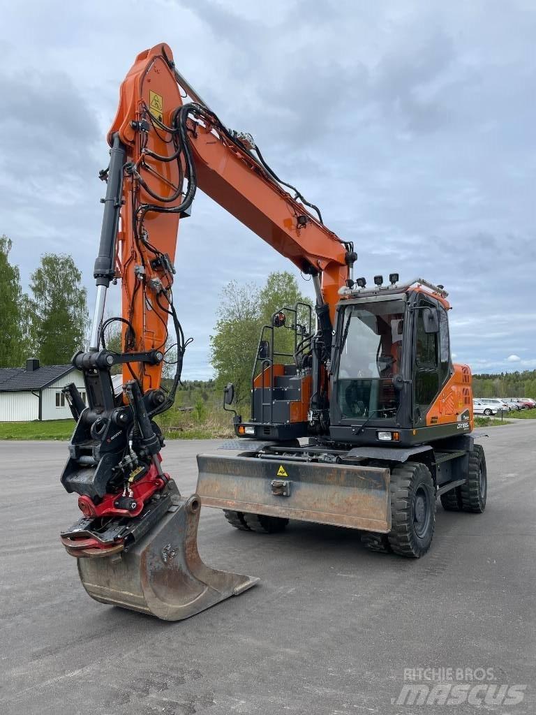 Doosan DX 165 W Bageri točkaši