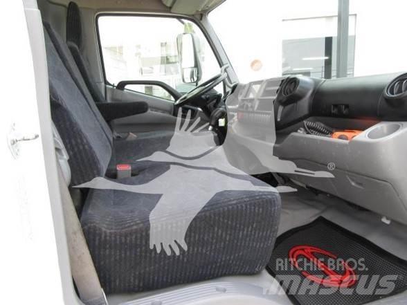 Hino 195 Kamioni sa otvorenim sandukom