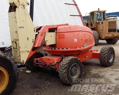 JLG AJ 600 Teleskopske samohodne platforme