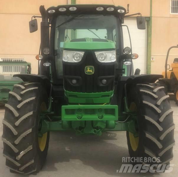John Deere 6150 R Traktori