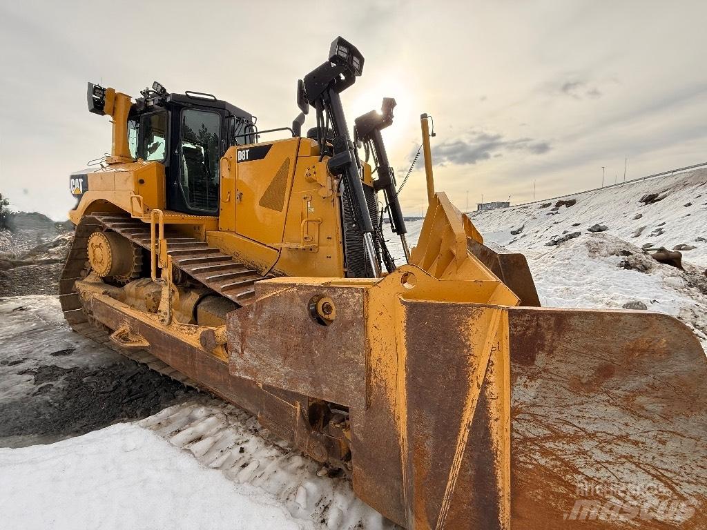 CAT D8T Buldožeri guseničari