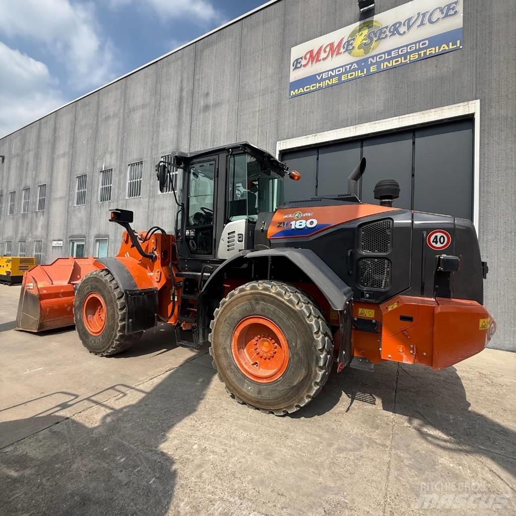 Hitachi ZW180-6 Utovarivači na točkove