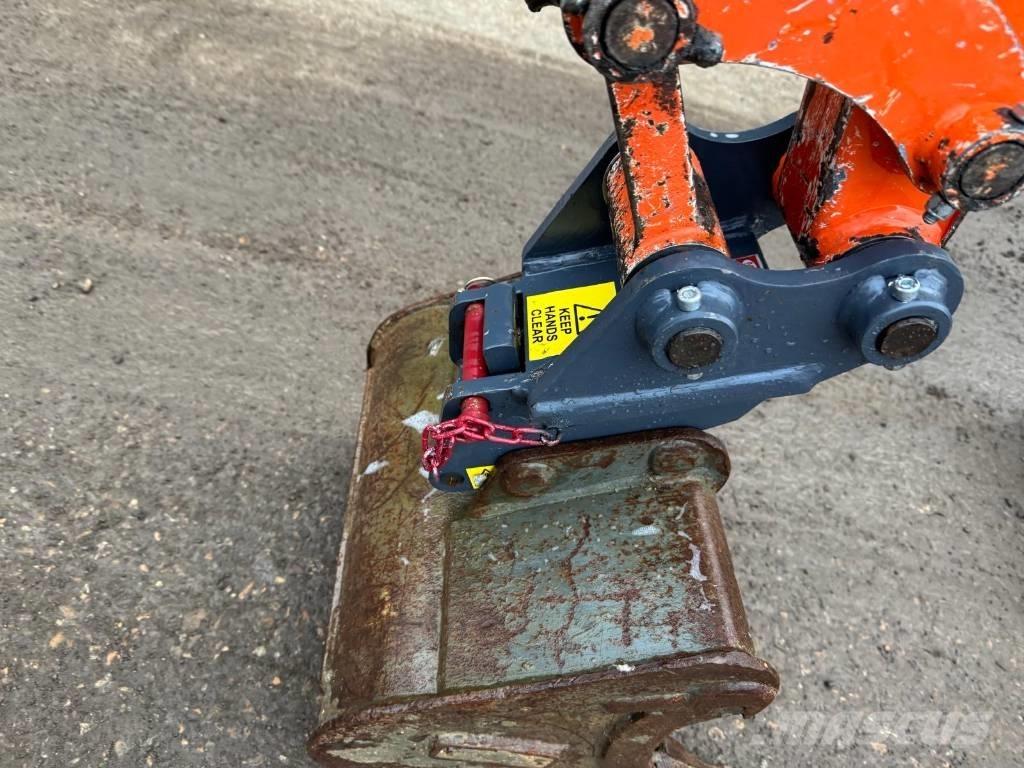 Hitachi ZX19U-5A Mini bageri < 7t