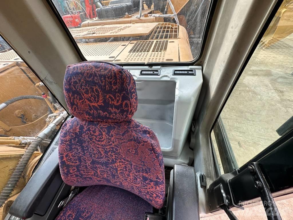 CAT 320 C L Bageri guseničari