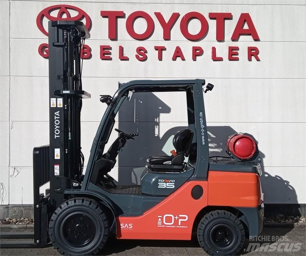 Toyota 02-8FGJF35 Plinski viljuškari