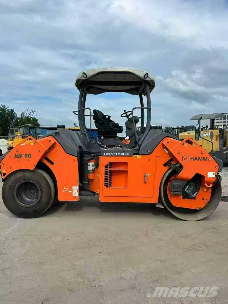 Hamm HD 90 Kombinovani valjci