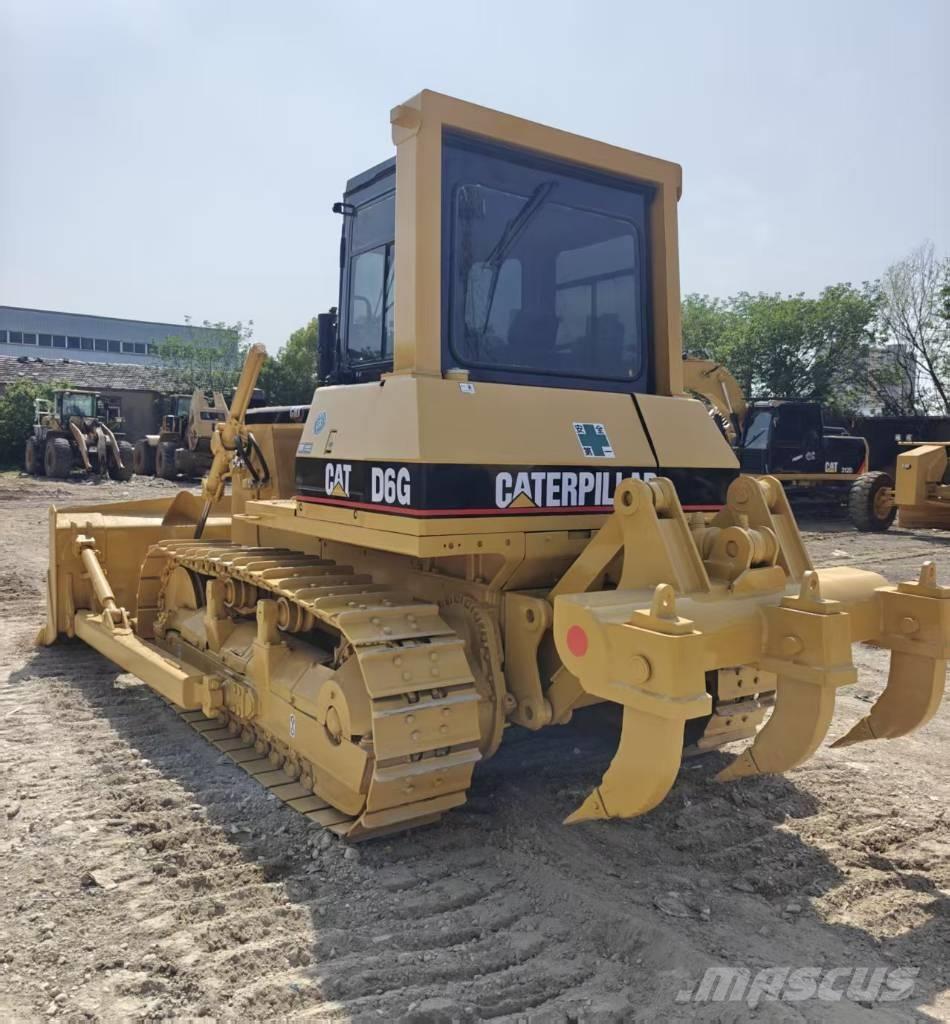 CAT D 6 G Buldožeri guseničari