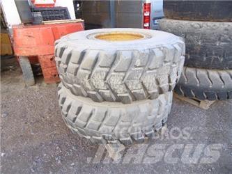  VKT 20,5x25 Gume, točkovi i felne