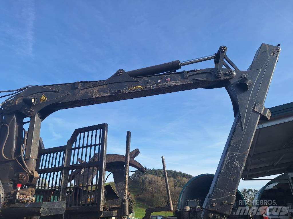 Ritter 220-8R Forvarderi