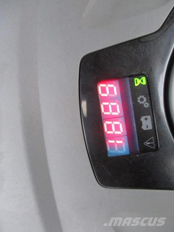 Toyota SPE120 Nisko podizni električni viljuškar sa stajalištom