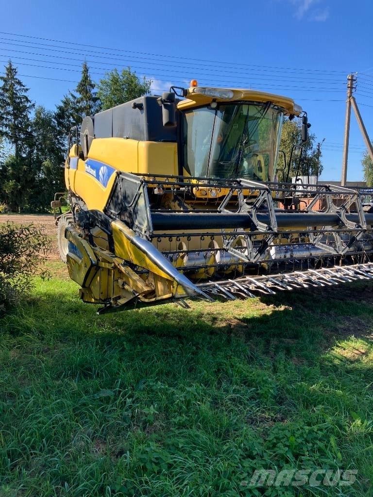 New Holland CX 8080 Kombajni