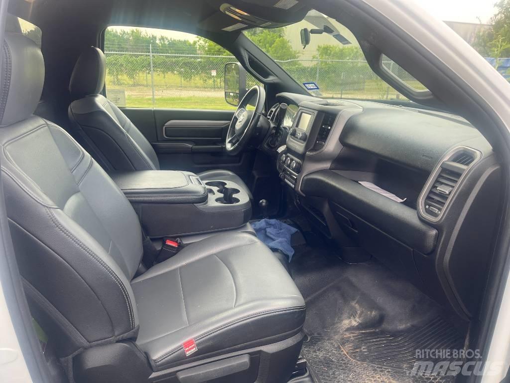 RAM 5500 Kamioni sa otvorenim sandukom