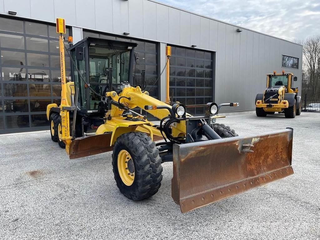 New Holland F106.6 Grejderi