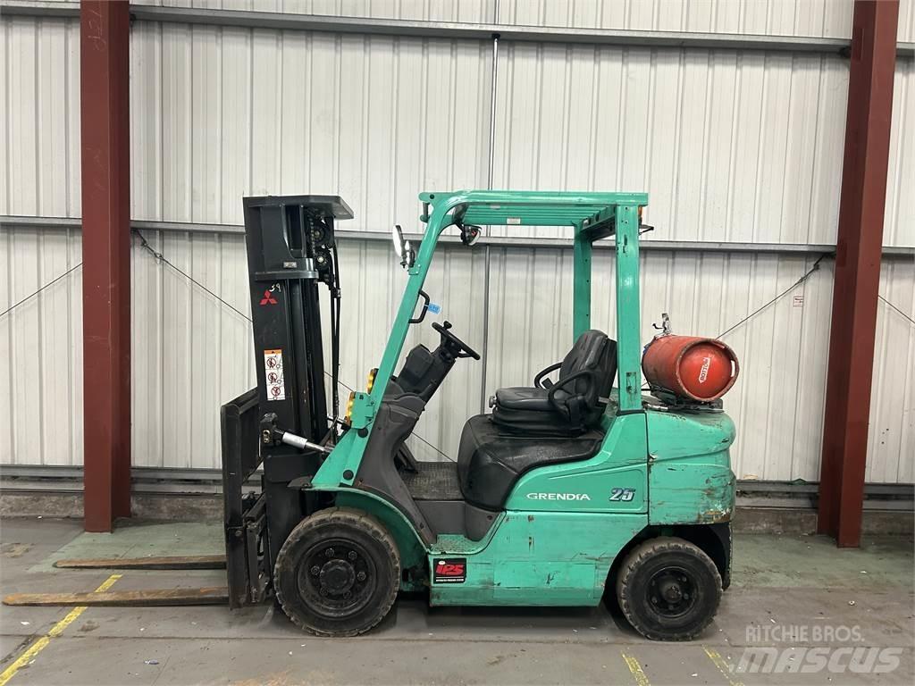 Mitsubishi FG25NT Plinski viljuškari