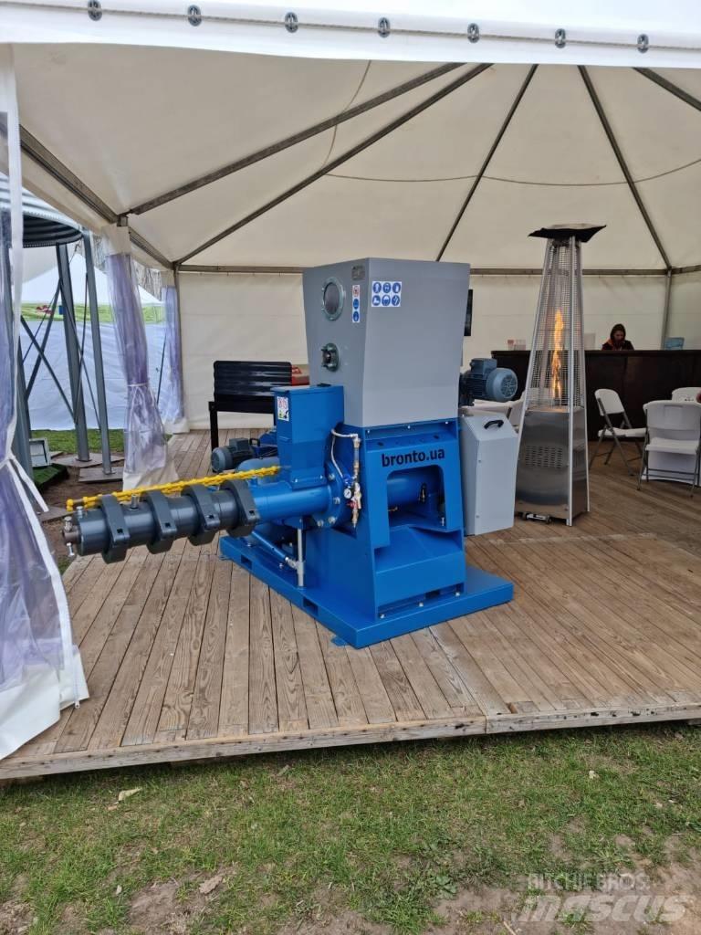 Bronto RP-500 Mašine za preradu i skladištenje berbe - Ostalo
