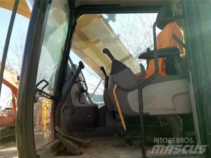 CAT 324 D2L Bageri guseničari
