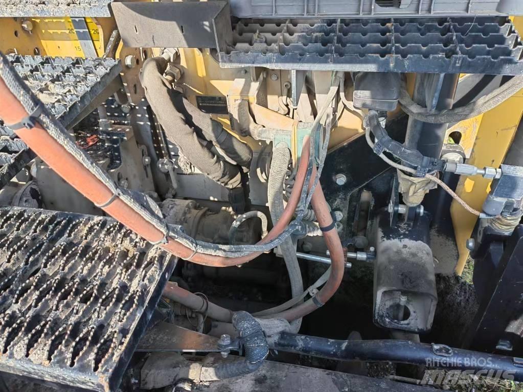 CAT AP655F Asfaltni finišeri