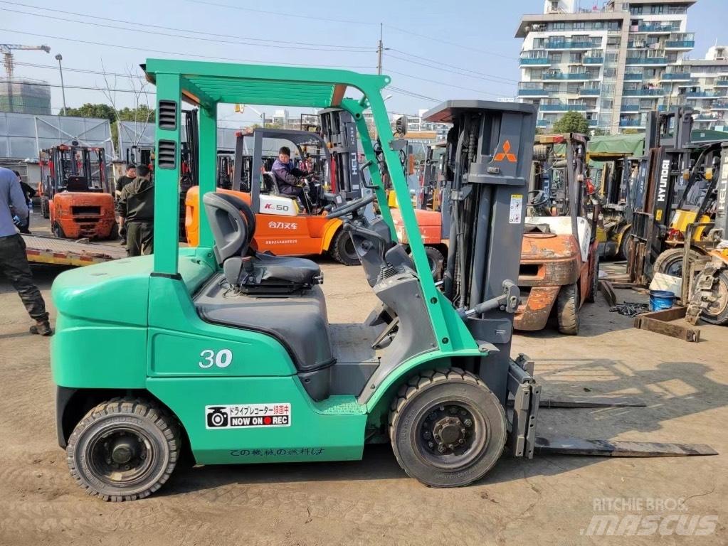 Mitsubishi FD30 Dizelski viljuškari